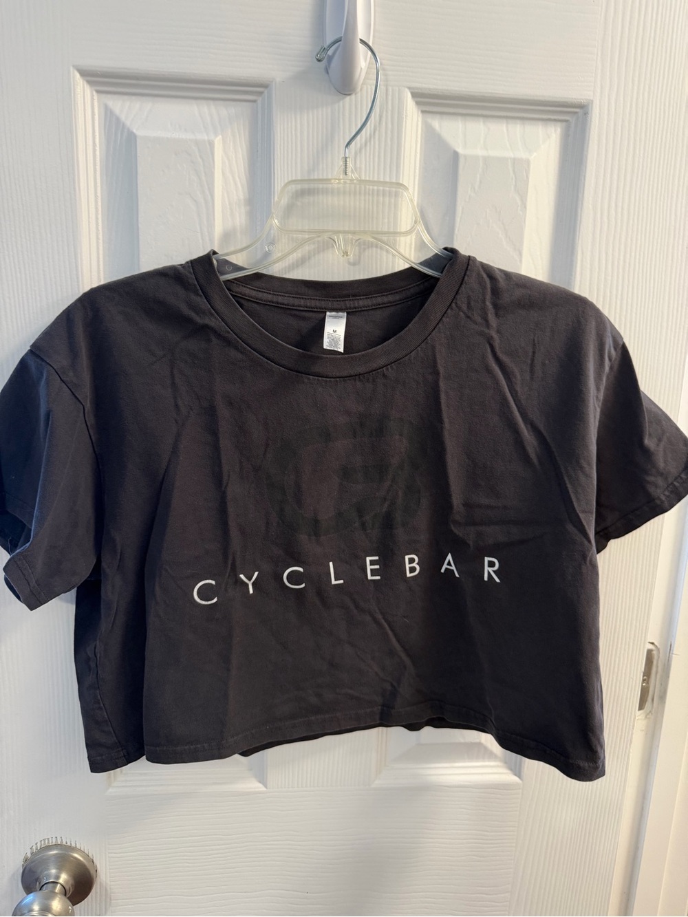 Cyclebar gray short sleeve cropped t-shirt, size M (women’s)